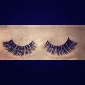 Mink strip lashes